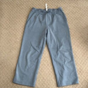 Lululemon Softstreme straight Leg Crop Pant
